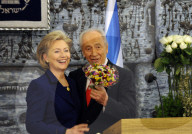 NEWS - Shimon Peres Retrospektiv 