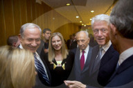 NEWS - Shimon Peres Retrospektiv 