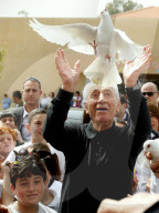 NEWS - Shimon Peres Retrospektiv 