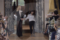 PEOPLE - Paris Fashion Week: Karlie Kloss für Lanvin auf dem Catwalk