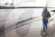 PORTRAIT - Laura Preiss