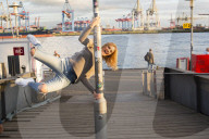 PORTRAIT - Laura Preiss