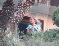 EXKLUSIV - Malibu: Die Jolie-Pitt Kinder schauen sich den Sonnenuntergang an