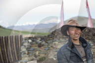 REPORTAGE - China: Tibetanische Hirten in Tagong