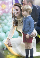 PEOPLE - Kate und William in Kanada: Kinderparty für George und Charlotte