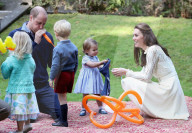 PEOPLE - Kate und William in Kanada: Kinderparty für George und Charlotte