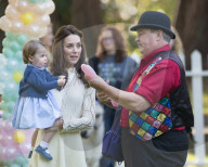 PEOPLE - Kate und William in Kanada: Kinderparty für George und Charlotte