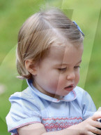 PEOPLE - Kate und William in Kanada: Kinderparty für George und Charlotte