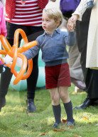 PEOPLE - Kate und William in Kanada: Kinderparty für George und Charlotte