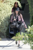 PEOPLE - Megan Fox nimmt ihr Baby-Sohn mit zum Coiffeur