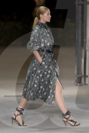 PEOPLE - Paris Fashion Week: Doutzen Kroes und Gigi Hadid für Isabel Marant auf dem Catwalk
