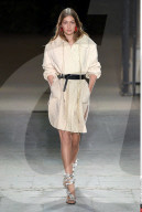 PEOPLE - Paris Fashion Week: Doutzen Kroes und Gigi Hadid für Isabel Marant auf dem Catwalk