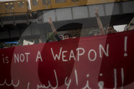 NEWS - Demonstration in Berlin gegen Luftangriffe auf Aleppo