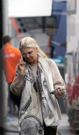 PEOPLE - Corinna Schumacher am telefonieren beim Rennen auf dem Hockenheimring