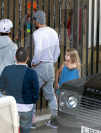 EXKLUSIV - Familie Beckham geht zum Skaten und Rollerbladen in London