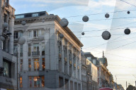 FEATURE - Es weihnachtet schon: London hat Sterne aufgehängt