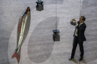 FEATURE - Fliegende Fische in der Tate Modern: Philippe Parreno stellt aus