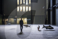FEATURE - Fliegende Fische in der Tate Modern: Philippe Parreno stellt aus
