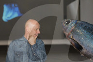 FEATURE - Fliegende Fische in der Tate Modern: Philippe Parreno stellt aus