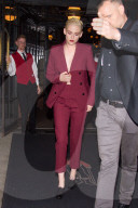 PEOPLE - Sehr stylish: Kristen Stewart ist nun platinblond