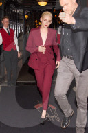 PEOPLE - Sehr stylish: Kristen Stewart ist nun platinblond