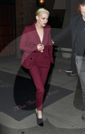 PEOPLE - Sehr stylish: Kristen Stewart ist nun platinblond