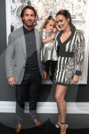 PEOPLE - Tamara Ecclestone besucht mit der Familie eine Kunstausstellung in London