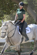 PEOPLE - Iggy Azalea hoch zu Ross in Calabasas