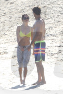 PEOPLE - Brooke Burke und David Charvet sonnen sich in Malibu