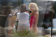 PEOPLE - Pixie Lott geniesst die Ferien in Rio