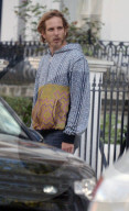 EXKLUSIV - Andrea Casiraghi mit den Kids in London unterwegs