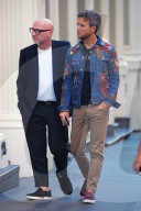 PEOPLE -  Domenico Dolce mit unbekanntem Mann in New York unterwegs