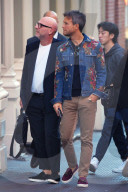 PEOPLE -  Domenico Dolce mit unbekanntem Mann in New York unterwegs