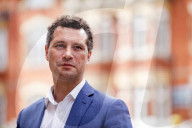 NEWS - Ukip-Politiker bricht im EU-Parlament bewusstlos zusammen (Archiv Bilder)