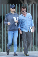 EXKLUSIV - Sean Penn mit Leila George in LA unterwegs