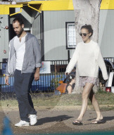 EXKLUSIV - Die schwangere Natalie Portman mit Benjamin Millepied in Los Feliz unterwegs