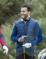 PEOPLE - Jamie Dornan spielt Golf in Schottland