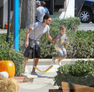 PEOPLE - Dady on Duty: Scott Disick mit Mason unterwegs