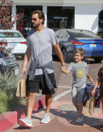 PEOPLE - Dady on Duty: Scott Disick mit Mason unterwegs