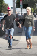 EXKLUSIV - Paris Jackson trifft mit Michael Snoddy ihre Mutter Debbie Rowe