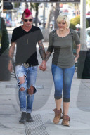 EXKLUSIV - Paris Jackson trifft mit Michael Snoddy ihre Mutter Debbie Rowe
