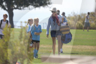 EXKLUSIV - Julia Roberts und Daniel Moder unterstützen ihre Kinder am Fussballfeld