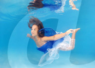 FEATURE - Unterwasser Modeshow