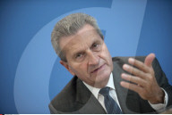 PORTRAIT - Guenther H. Oettinger