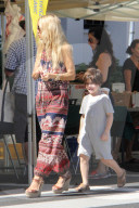 EXKLUSIV - Rachel Zoe mit ihrer Familie auf Shoppingtour