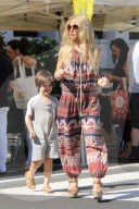 EXKLUSIV - Rachel Zoe mit ihrer Familie auf Shoppingtour