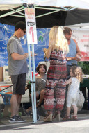 EXKLUSIV - Rachel Zoe mit ihrer Familie auf Shoppingtour
