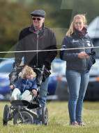 PEOPLE - Mia Tindall findet Mamma Zara's Reitkünste langweilig