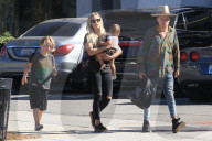 EXKLUSIV - Ashlee Simpson mit ihrer Familie in Studio City unterwegs
