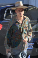 EXKLUSIV - Ashlee Simpson mit ihrer Familie in Studio City unterwegs